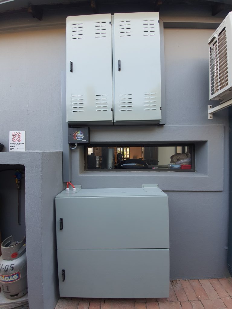 Supercapacitor batteries